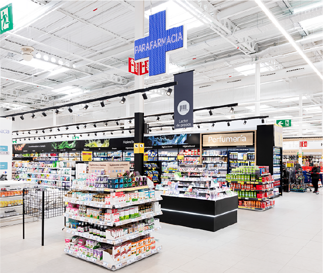 General view of a supermarket aisle
